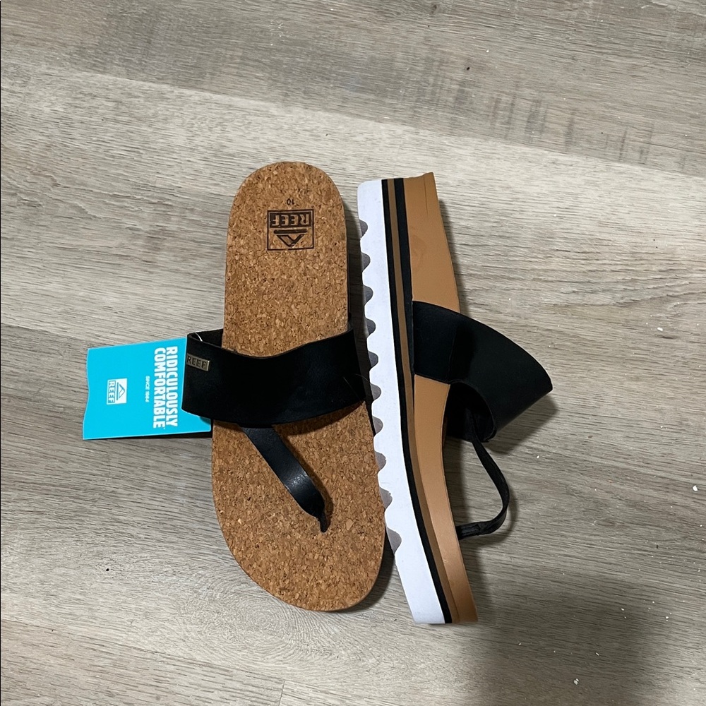 Reef Black Cork Flip Flops - Picture 2 of 2